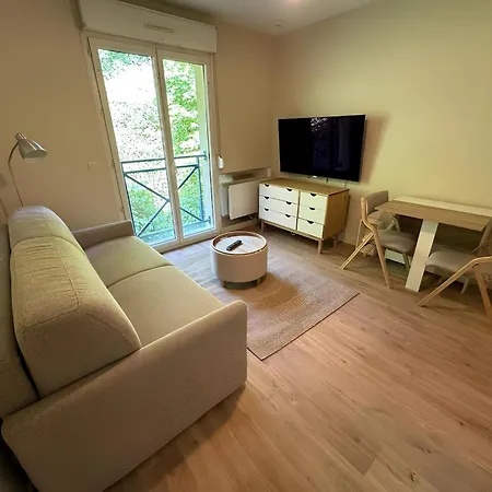 Rouen, Studio, Lumineux Avec Parking Souterrain, Menage Et Linge Inclus Darnétal