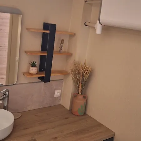Rouen, Studio, Lumineux Avec Parking Souterrain, Menage Et Linge Inclus Διαμέρισμα Darnétal