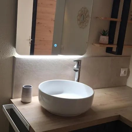 Διαμέρισμα Rouen, Studio, Lumineux Avec Parking Souterrain, Menage Et Linge Inclus