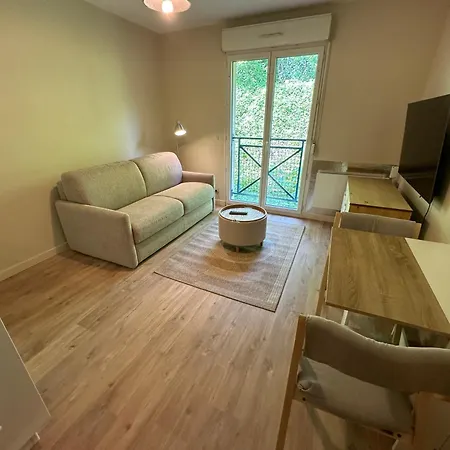 Rouen, Studio, Lumineux Avec Parking Souterrain, Menage Et Linge Inclus Διαμέρισμα *